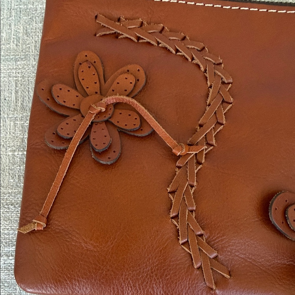 Patricia Nash Wristlet Italian Leather 3D Leather Flowers Boho - Picture 6 of 9
